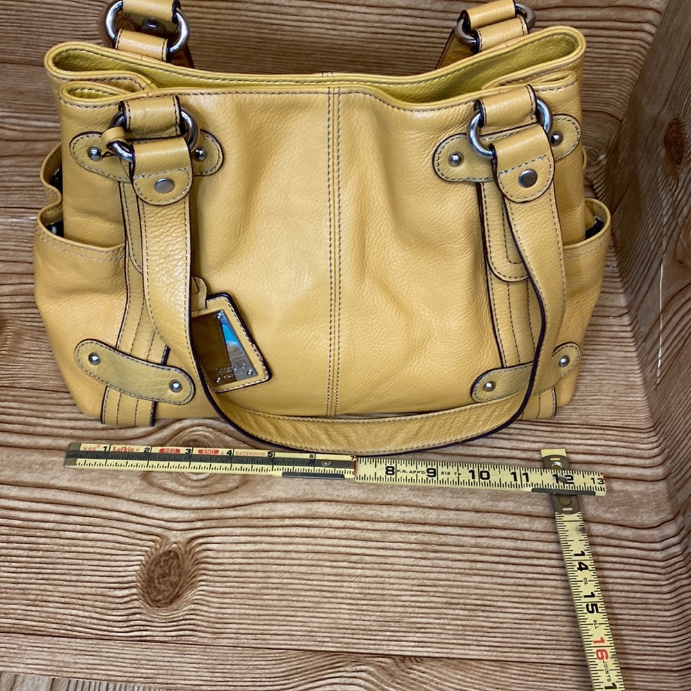 Tignanello carry all satchel in immaculate new condition canary yellow leather🔥 - Picture 13 of 14